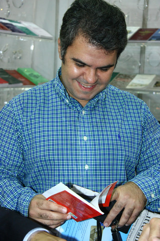 Abdo Medlej book signing